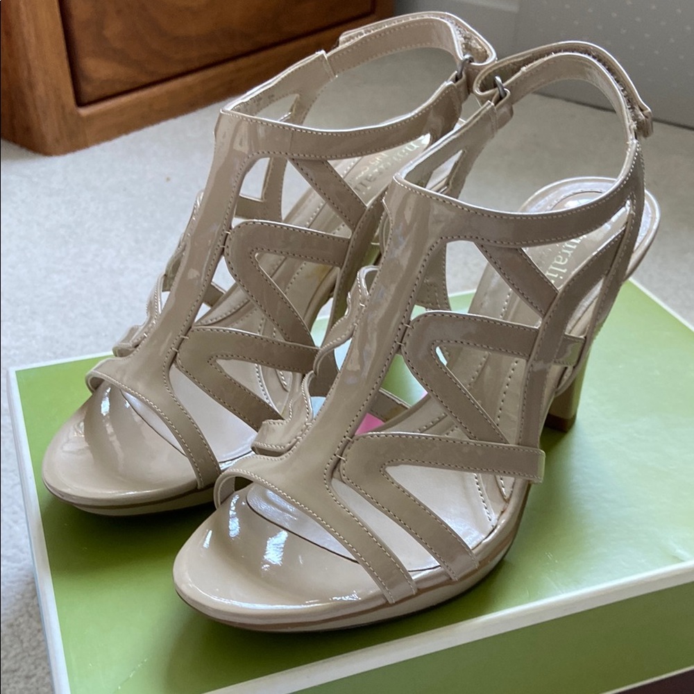 Naturalizer N5 comfort Tan Strappy Heeled Sandals